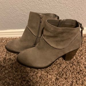 tan ankle boots